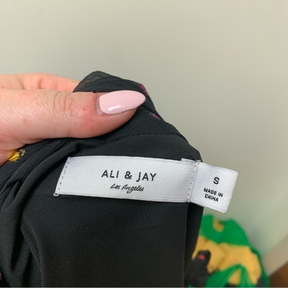 Ali & Jay Rainbow Dot Foil Blouse - Picture 11 of 13